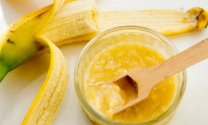 Maskë me banane për flokë të mrekullueshëm