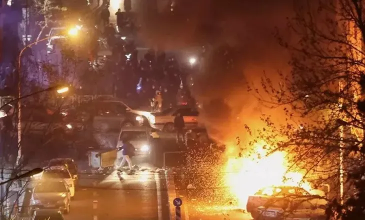 Mbi 12 mijë viktima në Iran, Trump: Vazhdoni protestat, ndihma po vjen! Rusia paralajmëron pasoja katastrofike