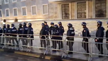 Mbi 1300 efektivë, në gatishmëri edhe RENEA, blindohet Kryeministria