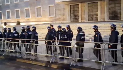 Mbi 1300 efektivë, në gatishmëri edhe RENEA, blindohet Kryeministria