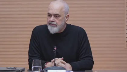 Mbledhja e kabinetit në vilën qeveritare në Sauk, zbardhen porositë e kryeministrit Rama