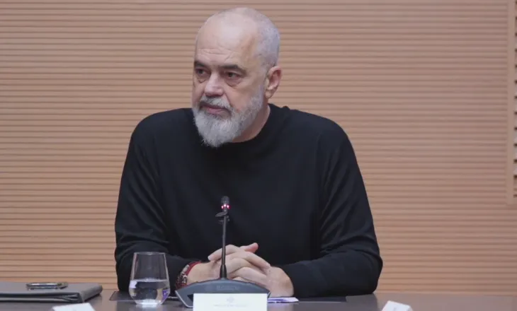 Mbledhja e kabinetit në vilën qeveritare në Sauk, zbardhen porositë e kryeministrit Rama