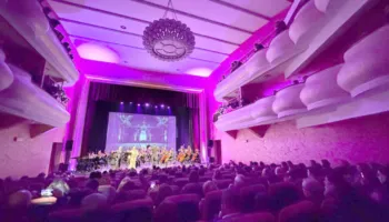 Mbrëmja Grand Gala në “Skampa”, skena e teatrit u kthye në një hapësirë emocionesh