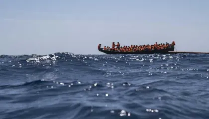 Mbytet anija me emigrantë në Mesdhe, 50 të zhdukur, vetëm një i mbijetuar nga tragjedia