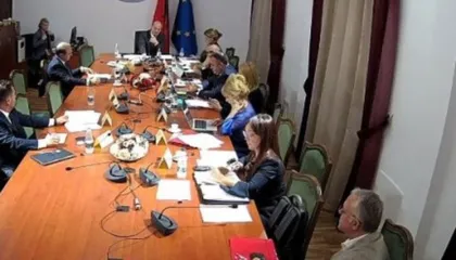 Me 13 vota pro, Komisioni i Jashtëm kalon projektligjin për Bordin e Paqes