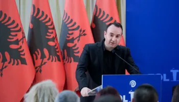 “Më 24 të bashkohemi kundër hajdutërisë”, Balliu nga Kombinati: Lufta ndaj Ramës nuk është politike, por patriotike