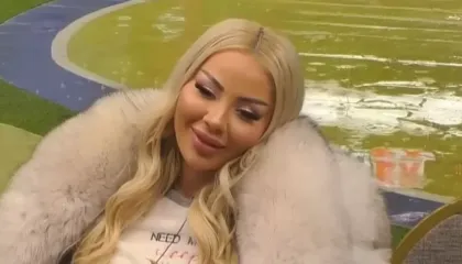 “Më ka dashur kur s’isha askushi”/ Benita flet për raportin e saj jashtë shtëpisë