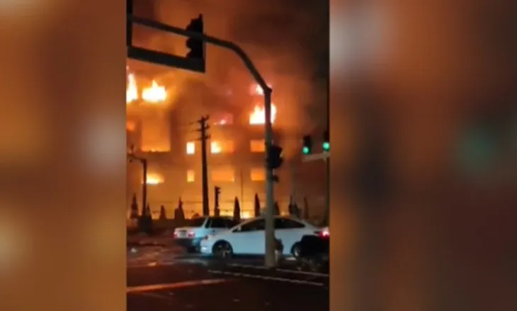 “Me plagë në kokë dhe zemër”/ Protesta në Iran me 65 të vdekur, dëshmitë tronditëse të mjekëve : Shumica janë të rinj, morgu i mbushur…