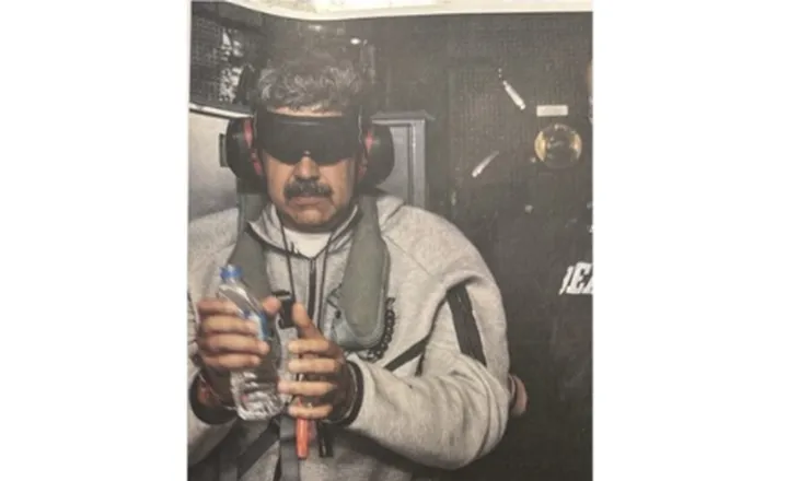 Me syze, pranga në duar dhe me kostum sportiv ‘Nike’, pamjet e Maduros pas arrestimit