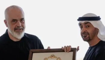 Medalja më e lartë e vendit! Rama në Abu Dhabi, surprizohet nga dhurata e veçantë e Mohammed Bin Zayed