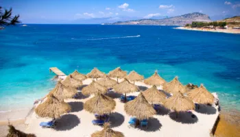 Media britanike: Ksamili, fshati i bukur vetëm katër orë larg Anglisë