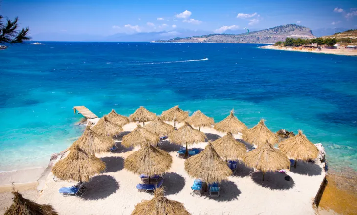 Media britanike: Ksamili, fshati i bukur vetëm katër orë larg Anglisë