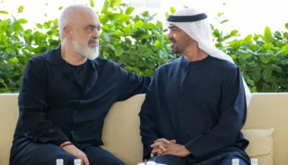 Mediat e Emirateve të Bashkuara Arabe jehonë dekorimit të Ramës: Vlerësim për marrëdhëniet dypalëshe