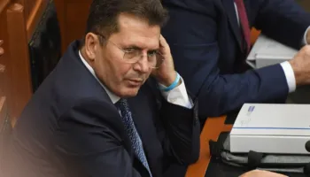 Mediu: Rama nuk i do më as ministrat dhe as kryebashkiakët, synon që të…