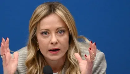 Meloni, “mike” te Trump për Groenlandën