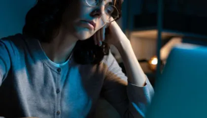 Mendon se orët shtesë të punës sjellin sukses? Këto 5 fakte do të të ndryshojnë mendjen