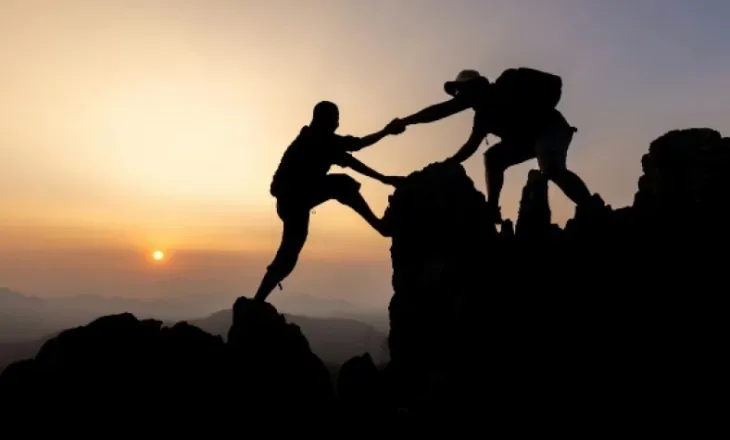 Mendoni se shoqëria është në rënie? Studimet na japin disa arsye për optimizëm