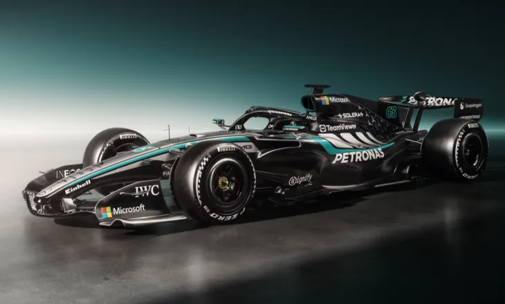 Mercedes publikon pamjet e para të makinës së re dhe nis menjëherë testet në Silverstone
