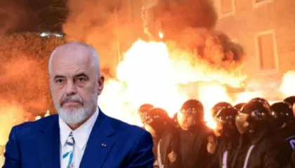 “Mercenarë të rekrutuar”/ Rama reagon pas protestës së PD: Degjenerim i pandalshëm, rrugaçët e lagjeve hedhin molotovë
