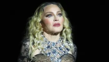 Mesazhi i Madonnës për protestat në Iran: Populli i tyre nuk e ka njohur lirinë, unë qëndroj pranë tyre