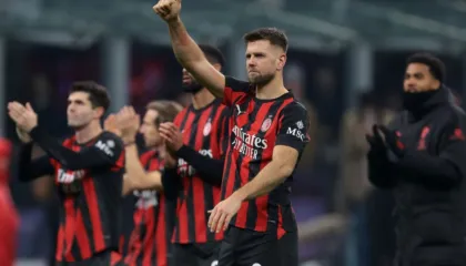 Mesfushori i Milanit drejt Juventusit, dy klubet gati të “shtrëngojnë” duart për shkëmbimin e bujshëm