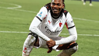 Milan ‘Capolista’, Leao i jep tri pikë ndaj Kaljarit