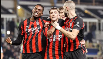 Milan gjen në Angli qendërmbrojtësin që i mungon, një italian për Allegri-n