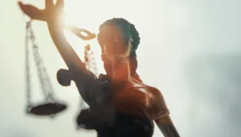 Miratohen amendimet në ligjet e reformës në drejtësi! Kryetarët ekzistues të gjykatave, në detyrë deri në 2028