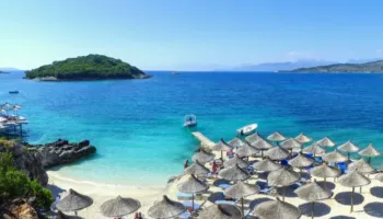 “Mirror”: Turistët britanikë zgjedhin Rivierën Shqiptare