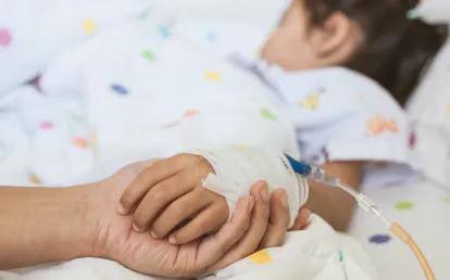 Mjeku jep alarmin: Gripi, Covid dhe një virus i tretë po qarkullojnë masivisht