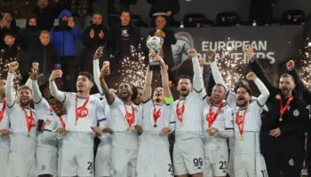 Momenti për të mbrojtur trofeun, Dinamo e nis nga Kupa