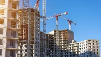 Monitor: Përse çmimet e pronave priten të shtrenjtohen, edhe pse kërkesat janë në rënie!