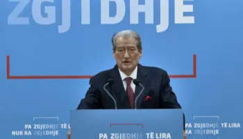 ‘Mos harro 20 shkurtin, Shqipëria si Venezuela’, Berisha-Ramës: Jep dorëheqjen, ose…!