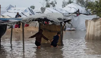 Mot i keq me stuhi dhe reshje shiu në Gaza, humbin jetën 6 persona, mes tyre edhe fëmijë (VIDEO)
