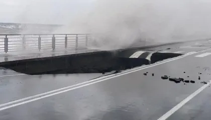 Mot i keq me stuhi përfshin jugun e Italisë, shemben rrugë e varreza, mbyllen shkollat dhe pezullohen trenat