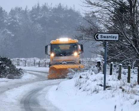 Moti i acartë pritet në Mbretërinë e Bashkuar, me deri në 10 cm borë në disa zona
