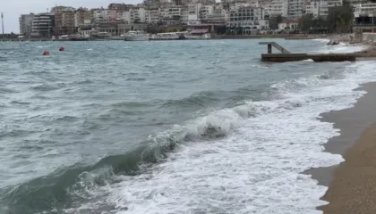 Moti i keq, pezullon lundrimin e linjës Korfuz-Sarandë dhe anasjelltas