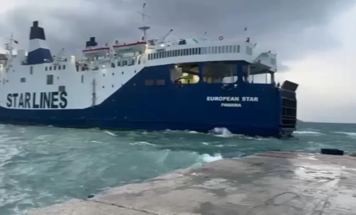 Moti i keq prek dhe detin/ Dallgët rrezikojnë përplasjen e tragetit, rreth 1000 pasagjerë priten të udhëtojnë me këtë linjë