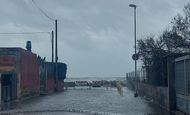 Moti i keq “pushton” Italinë, jepet alarmi në jug të vendit