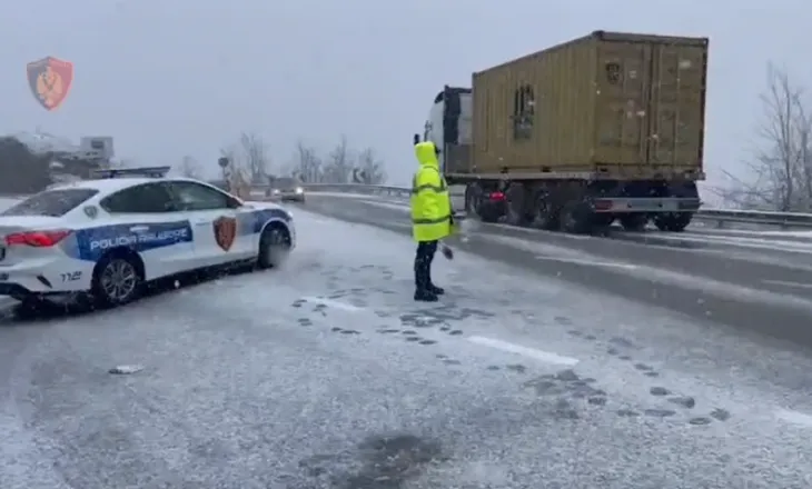 Moti i keq pushton vendin, policia: Ja akset ku zinxhirët janë të detyrueshëm