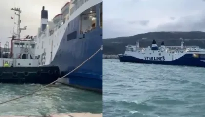 Moti i keq, trageti futet në portin e Vlorës me ndihmën e rimorkiatorëve