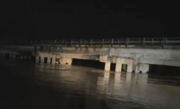 Moti i keq/ Vjosa arrin lartësinë 8.6 metra në Urën e Mifolit