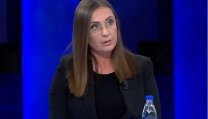 “Na duhen qitësa”/ Altin Ndoci pjesë e grabitjes së Rinasit, Anila Hoxha tregon përgjimet e SKY ECC