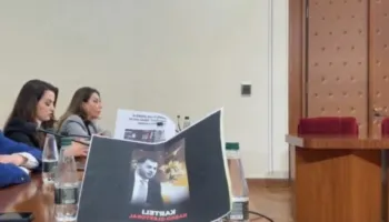 ‘Na përjashtoni ne për të mbrojtur dy hajdute si Balluku e Kërçanaj’, Vokshi: Ju mbroni korrupsionin, ne protestojmë