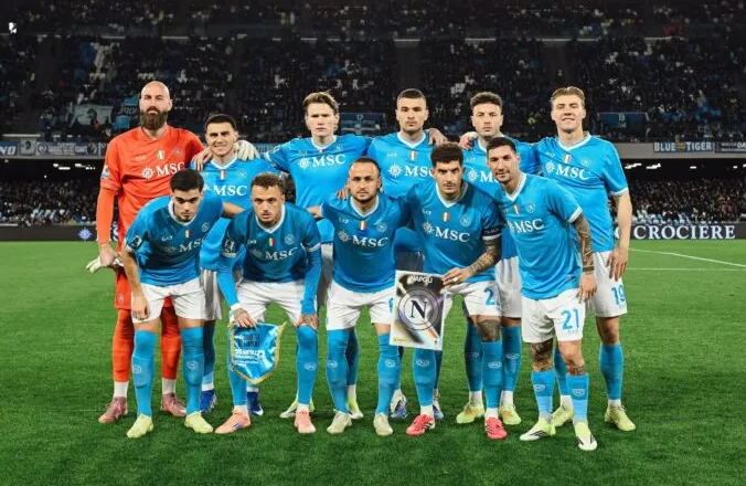 Napoli shmang humbjen ndaj Veronës, 4 gola në ndeshjen e Serie A