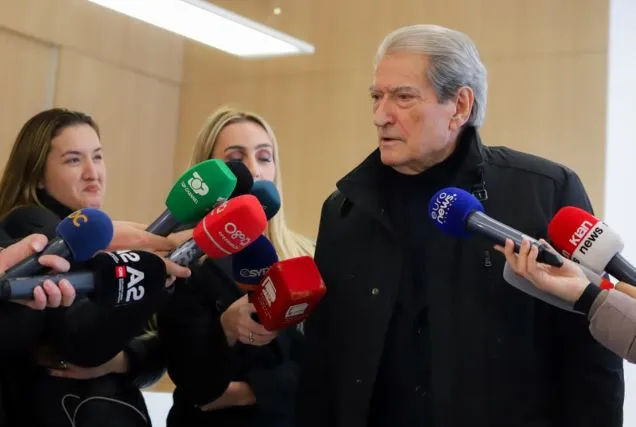 “Narkoshteti po jep shpirt”, Berisha paralajmëron shpërthim protestash:Rama ik një minutë e më parë, popullor është i..