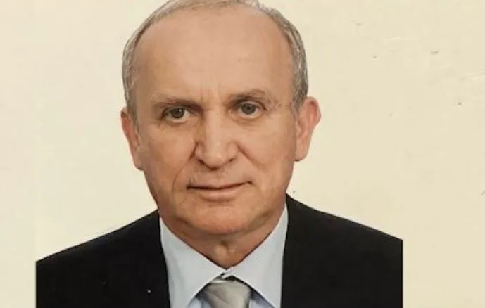 Ndahet nga jeta në moshën 74-vjeçare Qemal Disha, një nga figurat më të njohura të financave dhe industrisë së sigurimeve në Shqipëri