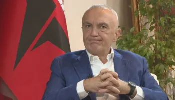 Ndërprerja e energjisë në QSUT, Meta ironizon nga qelia: Ky është sukses i shëndetësisë falas..