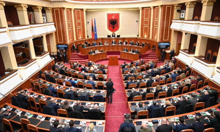 Ndryshime në Kodin Penal, ligje për energjinë dhe drejtësinë! Çfarë pritet sot në Kuvend