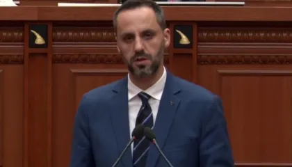 Ndryshimet në Kodin Penal, Lamallari: Dekriminalizimi i ‘shpifjes’ për gazetarët, mbrojtje e lirisë së shprehjes!